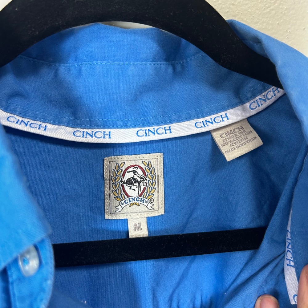 Cinch medium colbalt blue button down western rod… - image 2